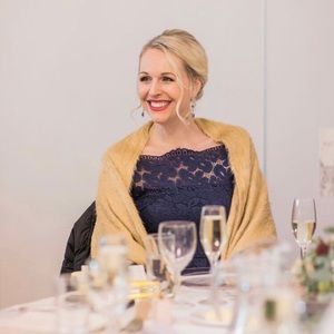 Meet your Posher, Victoria